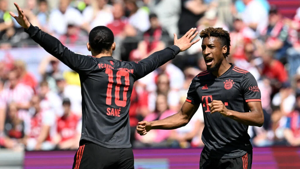 拜仁慕尼黑夺冠庆祝画面